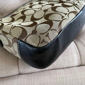 Coach Black/Khaki Canvas Shoulder Bag